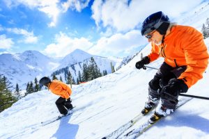 Read more about the article 3 Important Things to Know About Custom Ski Gloves